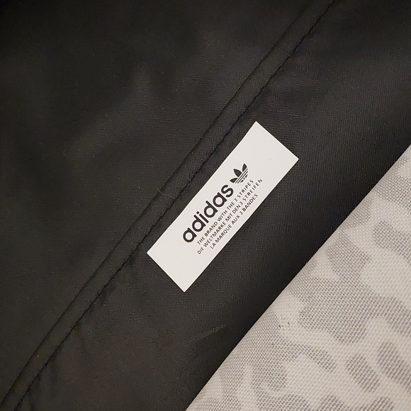 Adidas Originals Classic Backpack As New Condition - Picture 4 of 5